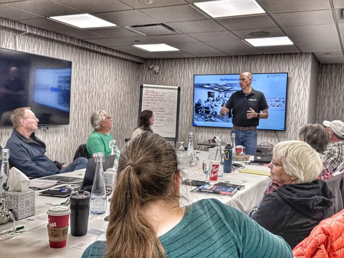 Andrew Leonard teaching the Human Factors in Diving Applied Skills Course